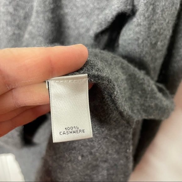Neiman Marcus 100% Cashmere Grey 3/4 Sleeve V-Neck Sweater Womens L - Picture 3 of 10